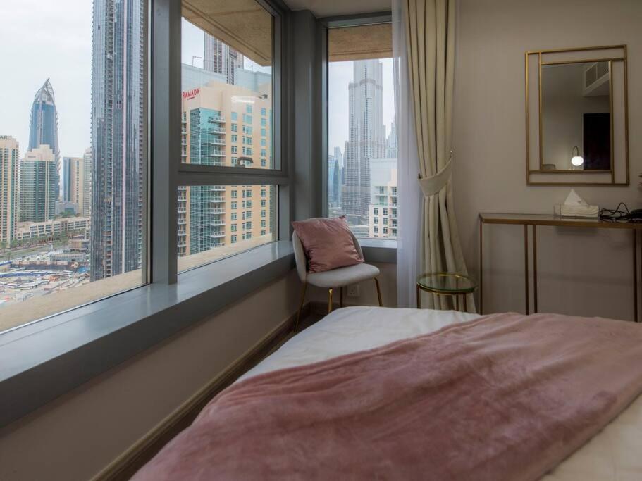 First Class 2Br With Full Burj Khalifa And Fountain View Дубай Экстерьер фото