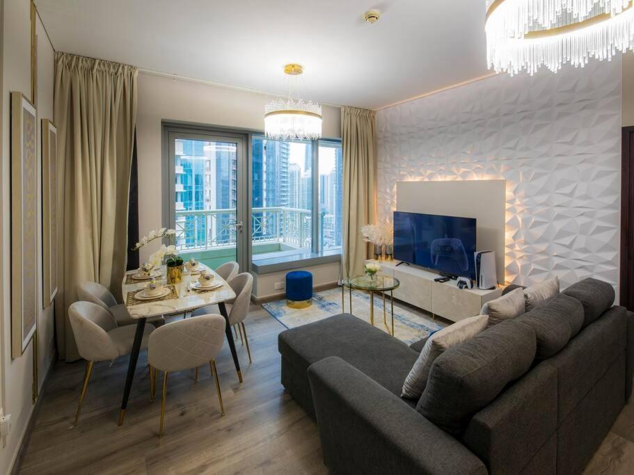 First Class 2Br With Full Burj Khalifa And Fountain View Дубай Экстерьер фото