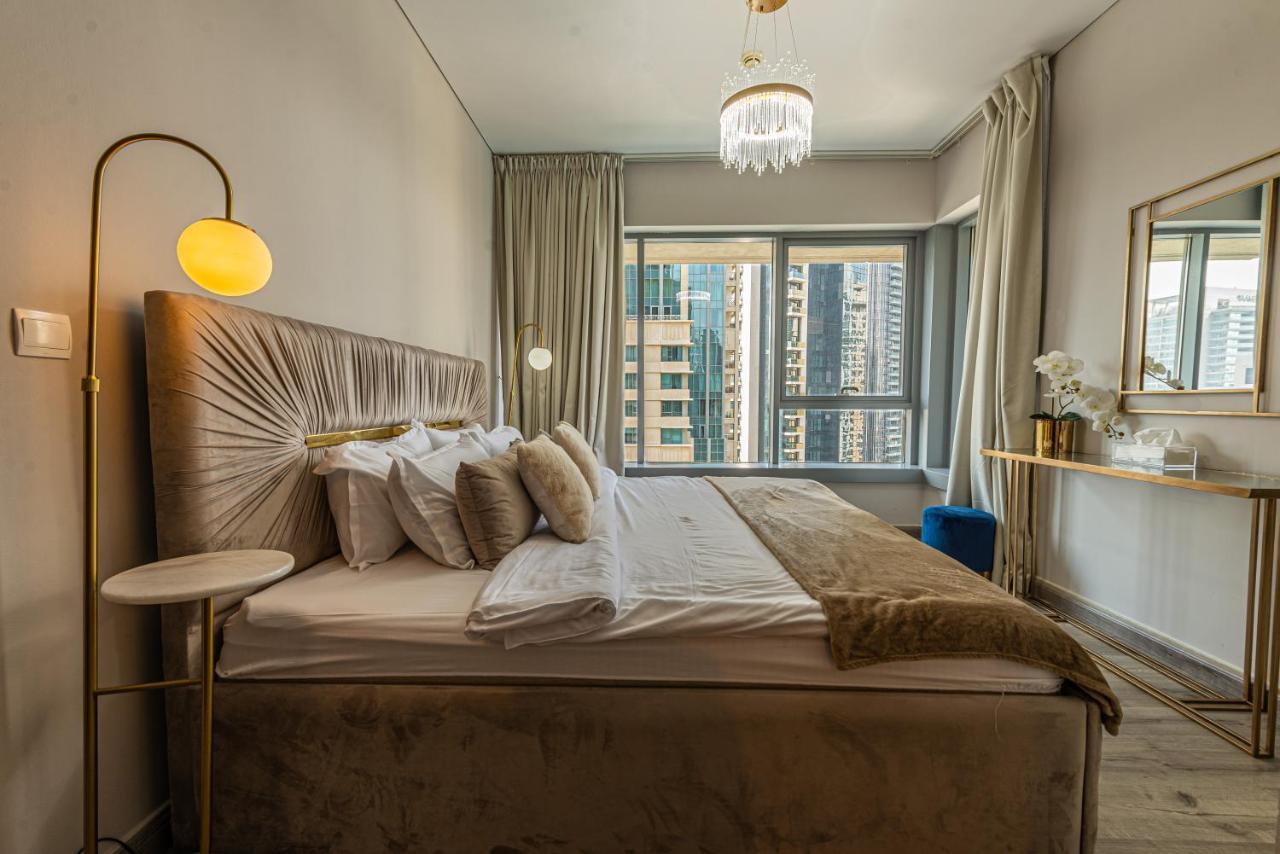 First Class 2Br With Full Burj Khalifa And Fountain View Дубай Экстерьер фото